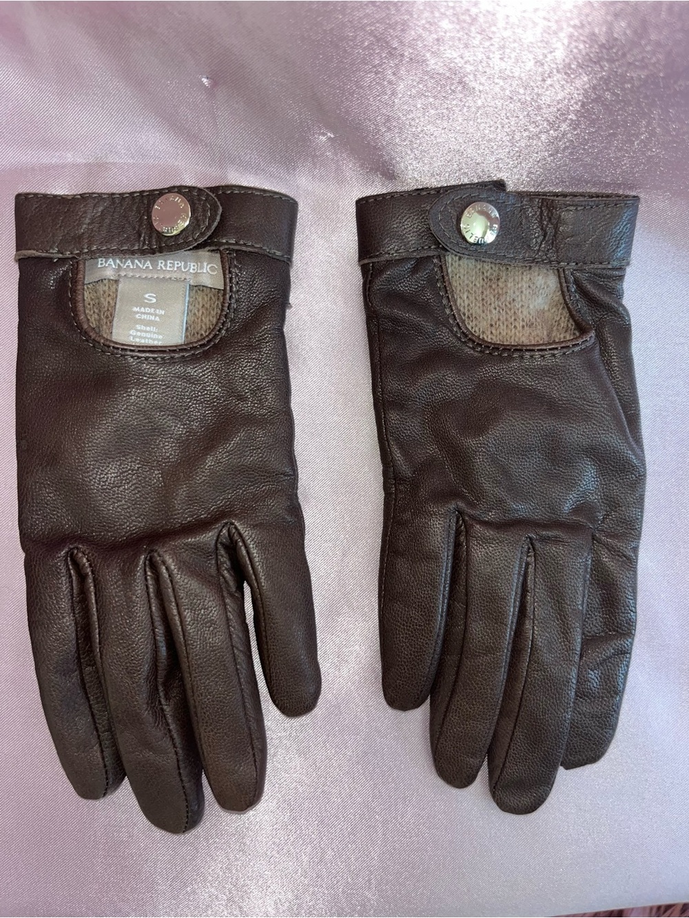 Banana Republic Women's Brown Leather Snap-Top Gloves